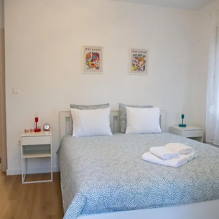 Apartment Serenity In Colour